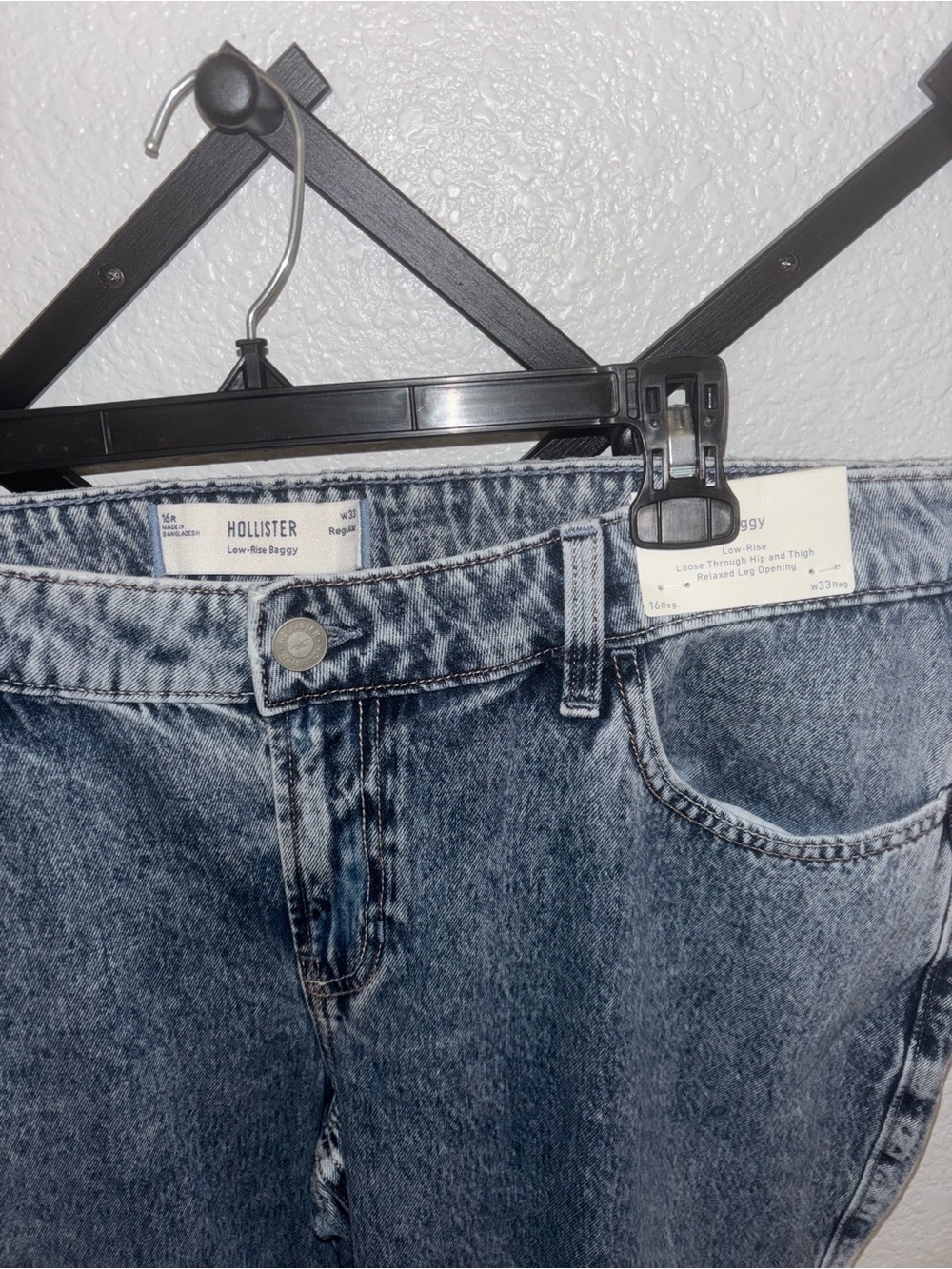 Hollister Low Rise Baggy Jeans Acid Wash Wide Leg Denim NWT Size 16R - Picture 3 of 5